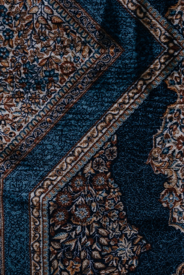 Popular patterns and motifs found in Western ranch-style carpets